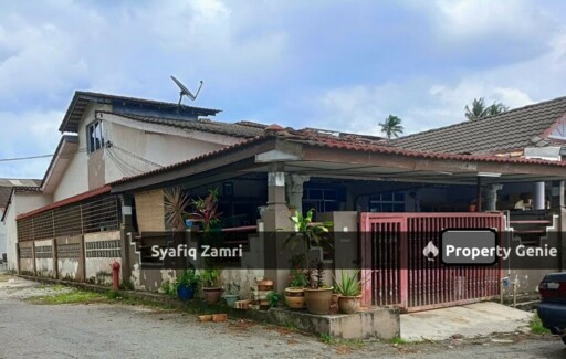 Renovated End Lot Teres Taman Bukit Setongkol
