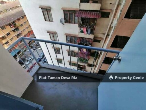 Flat Taman Desa Ria