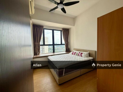 High Floor Move-in Ready Brand New Kings Bay Unit