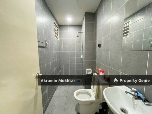 RENOVATED UNIT & 2 PARKING | V Residensi 2, Seksyen 22, Shah Alam