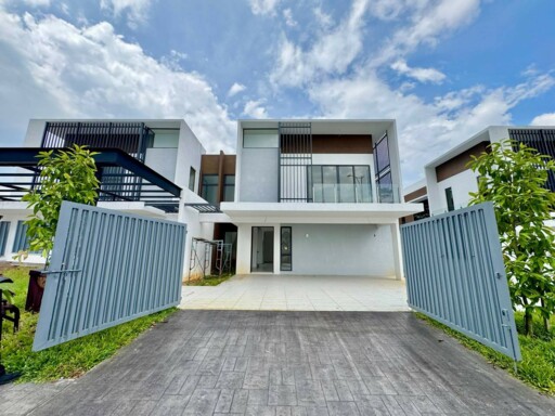 36 SERENE GROVE
