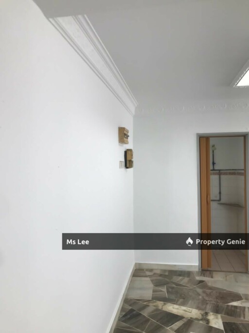 End Lot 2 Storey Town House (1St Floor unit)-Taman Sri Sentosa @ Klang-Ready 31/10