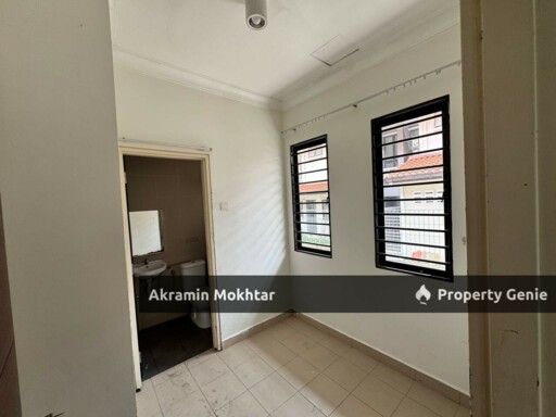 FREEHOLD & END LOT |  2 STOREY SUPERLINK HOUSE ILTIZAM ALAM SARI BANGI