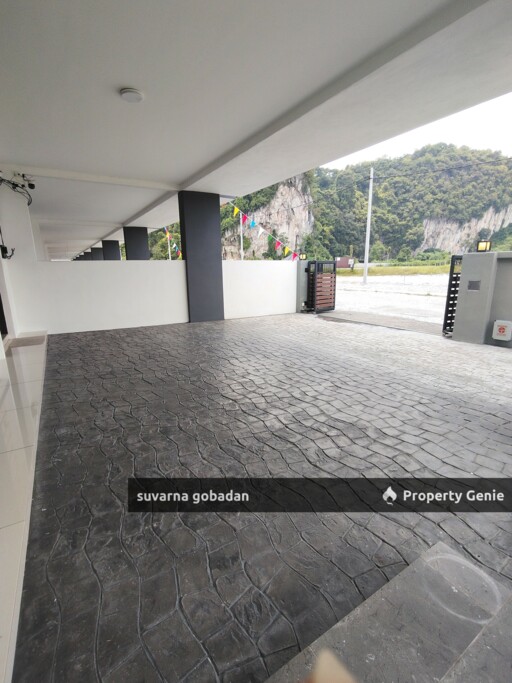 Gated & Guarded Double Storey Terrace - Jalan Kuala Kangsar, Ipoh, Perak