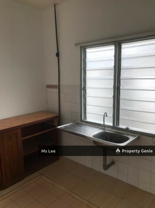 End Lot 2 Storey Town House (1St Floor unit)-Taman Sri Sentosa @ Klang-Ready 31/10