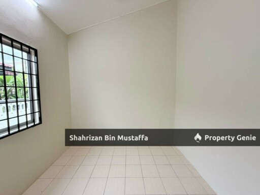 International Lot, End Lot, Taman Sri Saujana, Kota Tinggi, Johor