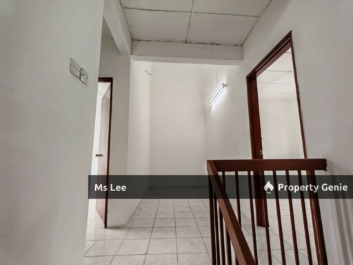 2 Storey house-Bandar Armada Putra @ Pulau Indah,Port Klang-Ready 15/11 or 30/11