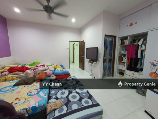Station 18 Pengkalan Ipoh 2 Storey Nice Terrace For Sale