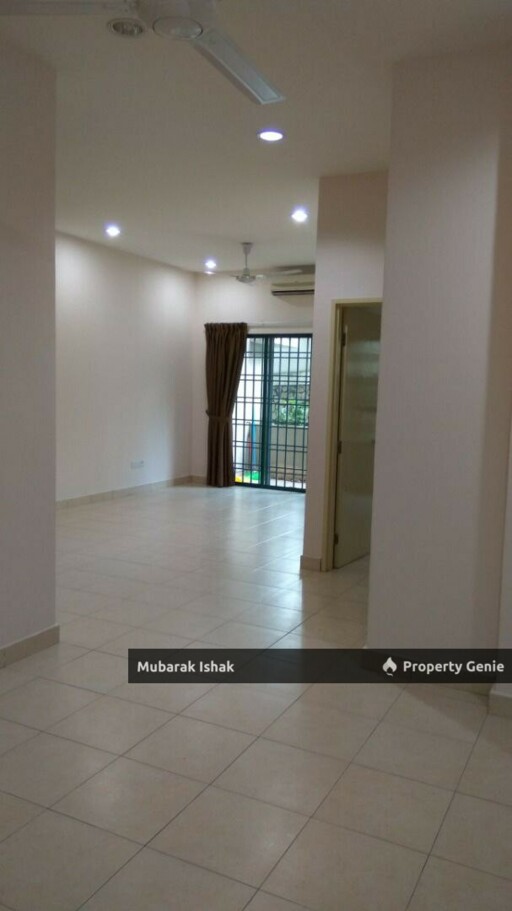 Changkat View Condominium Dutamas KL | Ground Floor Convenience + 4 Covered Carparks + Unbeatable Location near Publika — All Under RM450K!
