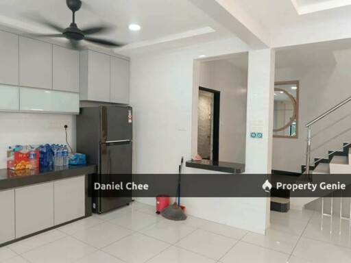 Meru Valley Golf Club Fully Furnished Town House 2.5 Storey For Rent