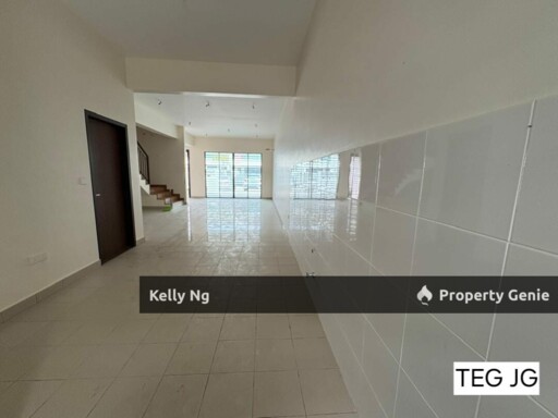 Double Sty Brand New House Persadar At Bukit Raja Klg Rent