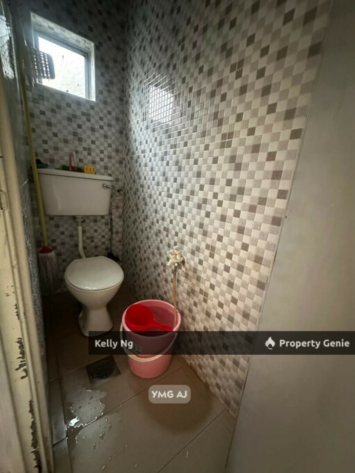 Double Sty House Partly Furnished At Bukit Tinggi 1 Klang For Rent