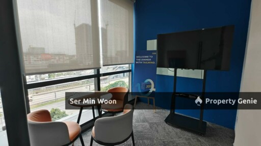 Renovated Office at UOA Business Park @ Kencana Square, Seksyen U1, Glenmarie and Connected to LRT Subang Jaya