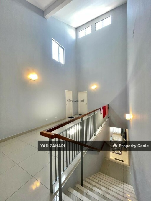 Crescent Park, Bukit Mahkota, Kajang | Townhouse 3+2 Rooms | RM640K - Fully Furnished, Renovated With Bigger Upper Unit