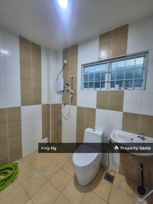 Botani Bougainvillea FreeHold Double Storey Terrace For Sale