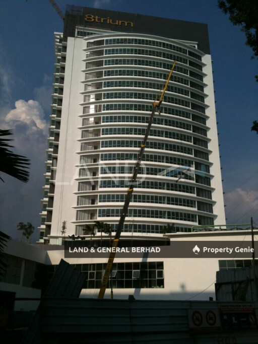 Menara 8trium Officer Tower