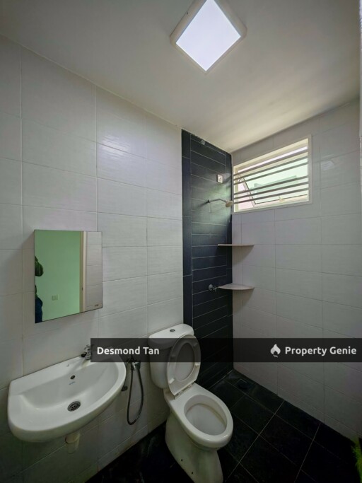 Nusari Aman 2,Sendayan, Hijayu 1, Suriaman ,Seremban (Full Furnished)