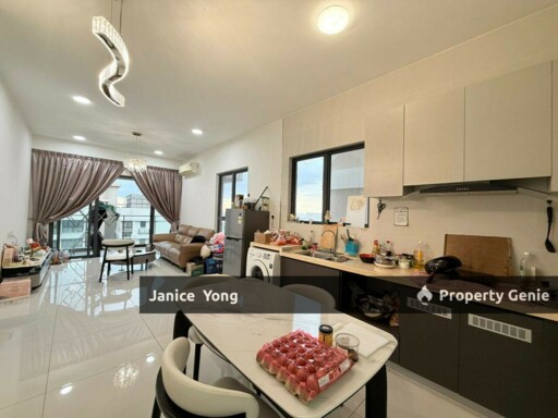 Bay Point @ Country Garden Danga Bay