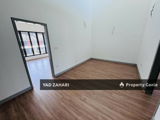 Elmina Green 7, Shah Alam | 2-Storey Superlink 4 Bedrooms | RM980K - Extra Land at Back, Freehold and Brand New