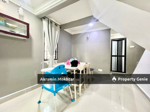 Freehold & Renovated | [End Lot] Double Storey, Taman Koperasi Cuepacs @ Kajang