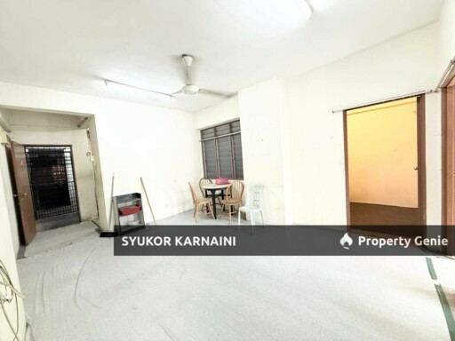 Flat Taman Desaria Blok N  Jalan PJS 5/18, Taman Desaria, Petaling Jaya