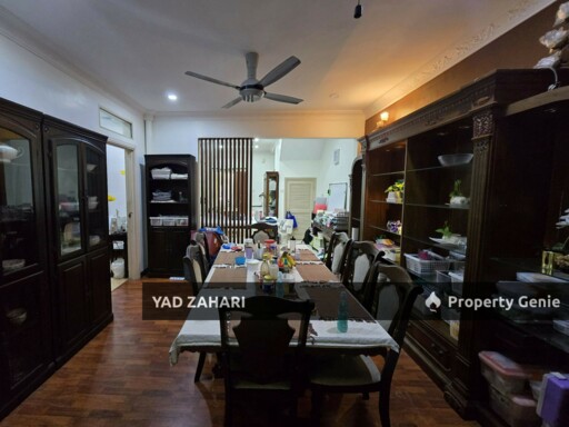 Bukit Jelutong, Shah Alam | 2-Storey Superlink Terrace 5+1 Rooms | RM970K - Fully Reno & Extended and Prime Location