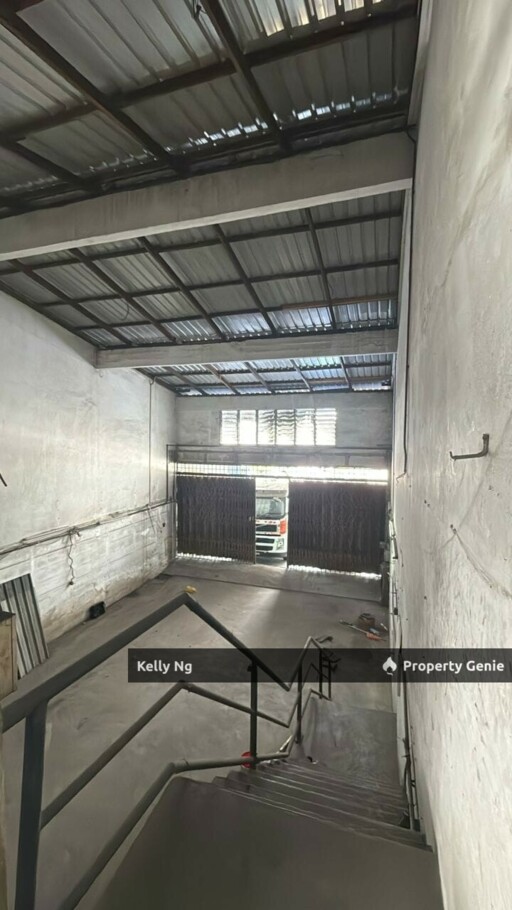 Ground Floor & Mezzanine Floor Factory At Meru Klang For Rent