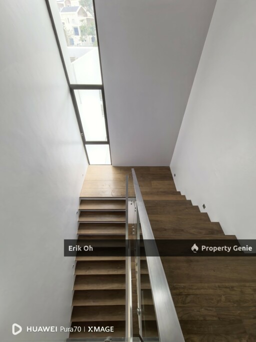 Luxury 3-Storey Corner Bungalow with Pool @ Twin Palm Sungai Long- For Sale