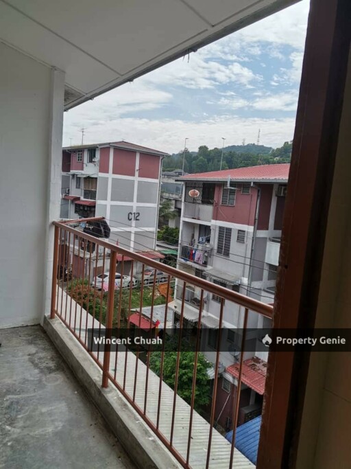 Flat Wangsa Maju Seksyen 10 Top Floor Renovated