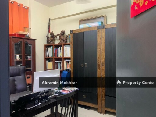 Freehold, Renovated, 1396 Sqft & 2 Parking | Mahkota Garden Condominium, Bandar Mahkota Cheras