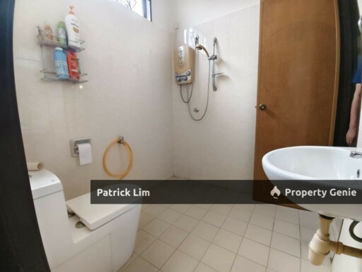Taman Pertam Jaya Double Storey Terrace House (For Sale)