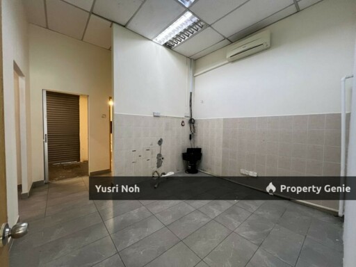Shop PJU1 Ara Damansara for Sale - Facing Main Road