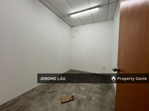 Southkey Lakefront 2nd Floor Shop Office for Rent RM2000