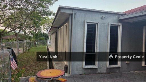 Bungalow Single Storey at Bandar Putra Permai, Seri Kembangan