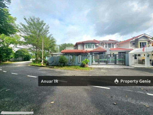 Corner Lot - Double Storey Terrace Taman Lestari Perdana 8,  Seri Kembangan