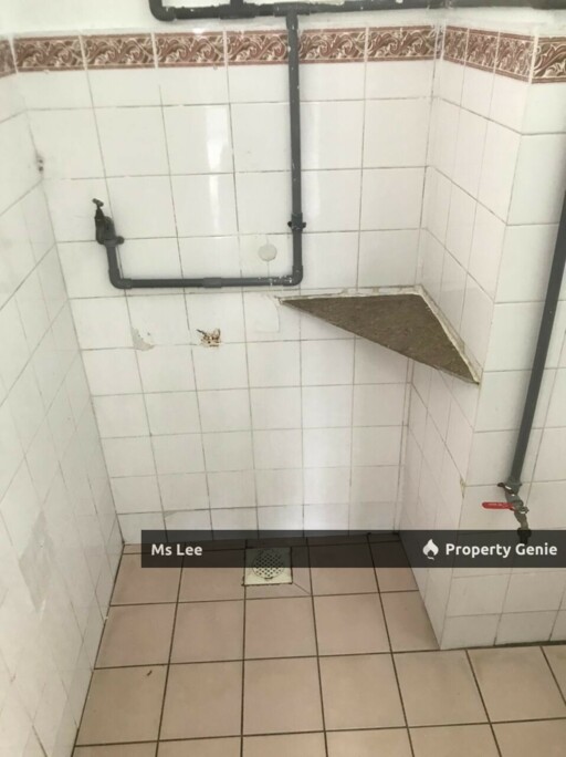 End Lot 2 Storey Town House (1St Floor unit)-Taman Sri Sentosa @ Klang-Ready 31/10