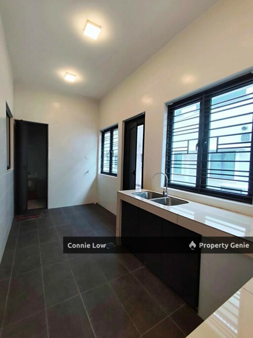 Bandar Seri Botani Freehold Guarded 2.5 Storey Terrace House
