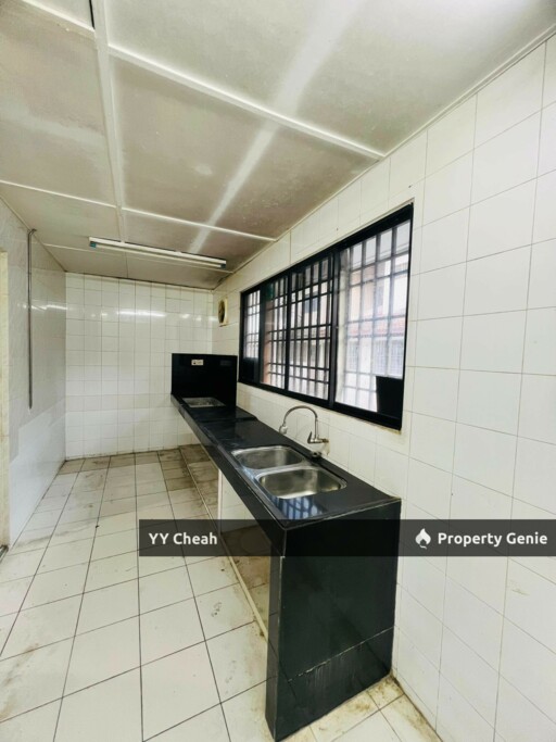 Menglembu Berlian, Ipoh 2 Storey Terrace For Sale, High Ground