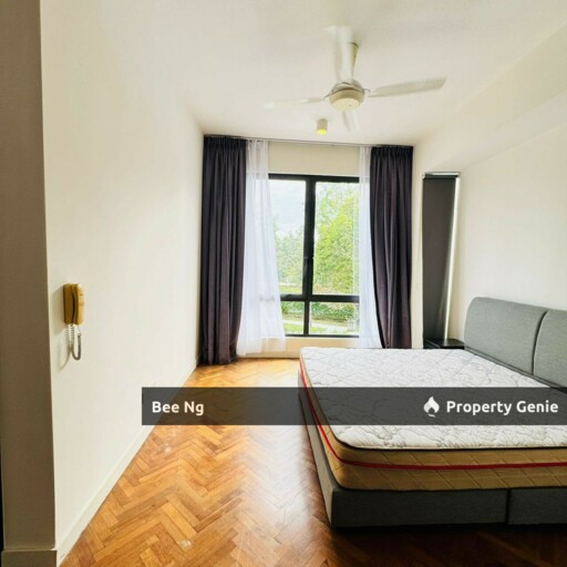 Avira Medini Iskandar @ 2 Storey Garden Terrace Corner Lot