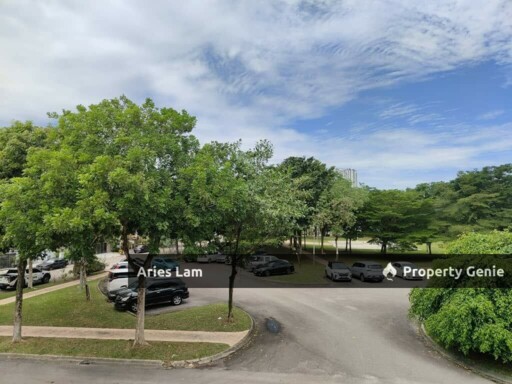 Big Size Double Storey Terrace House @ Kempas Utama /Near Setia Tropika /Impian Emas