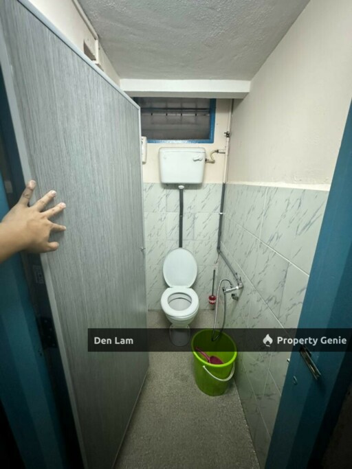 Kampung Tasik Permai 1sty Bungalow Corner for sale !!
