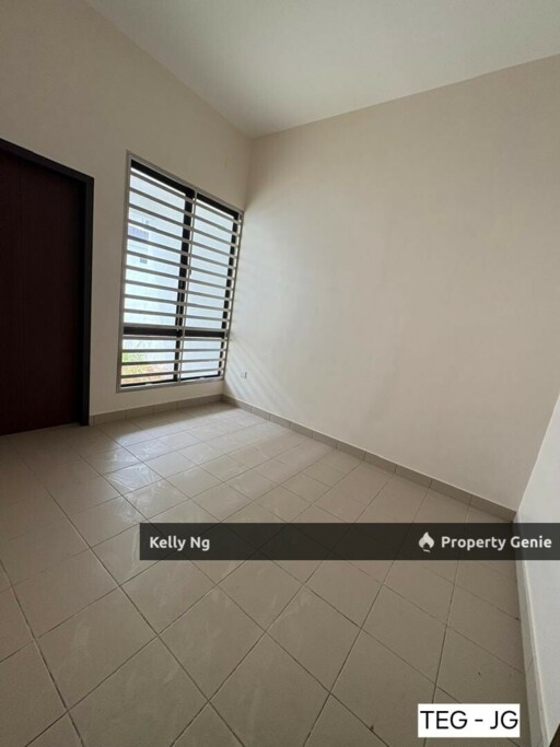 Double Sty Brand New House Persadar At Bukit Raja Klg Rent
