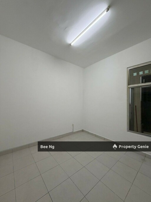 Taman Pulai Mutiara / 2.5 Storey Terrace / Partially Renovated / Super Value