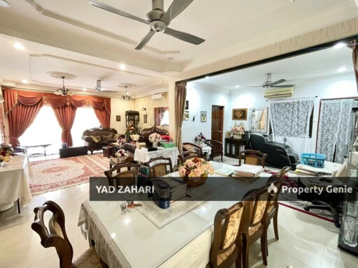 Seksyen 2, Shah Alam | Bungalow 7+1 Rooms | RM2.2M - Spacious Car Porch, with Private Pool & Nearby Masjid and UITM Shah Alam