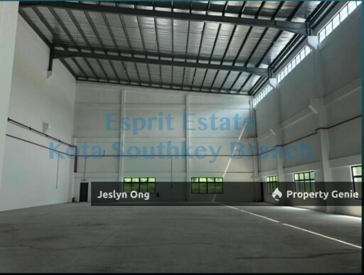1.5 Storey Semi D Factory @ Empire Park Gelang Patah for Rent