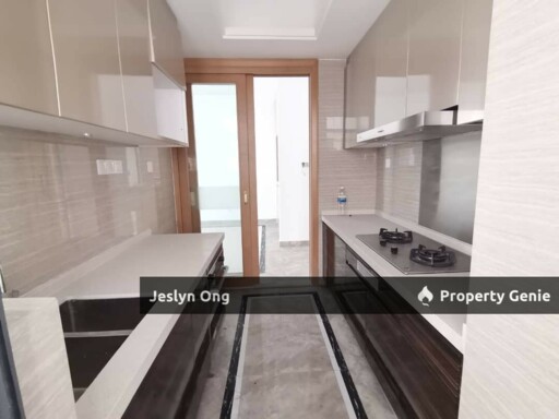 2 Bedrooms Apartment for Rent at R&F
