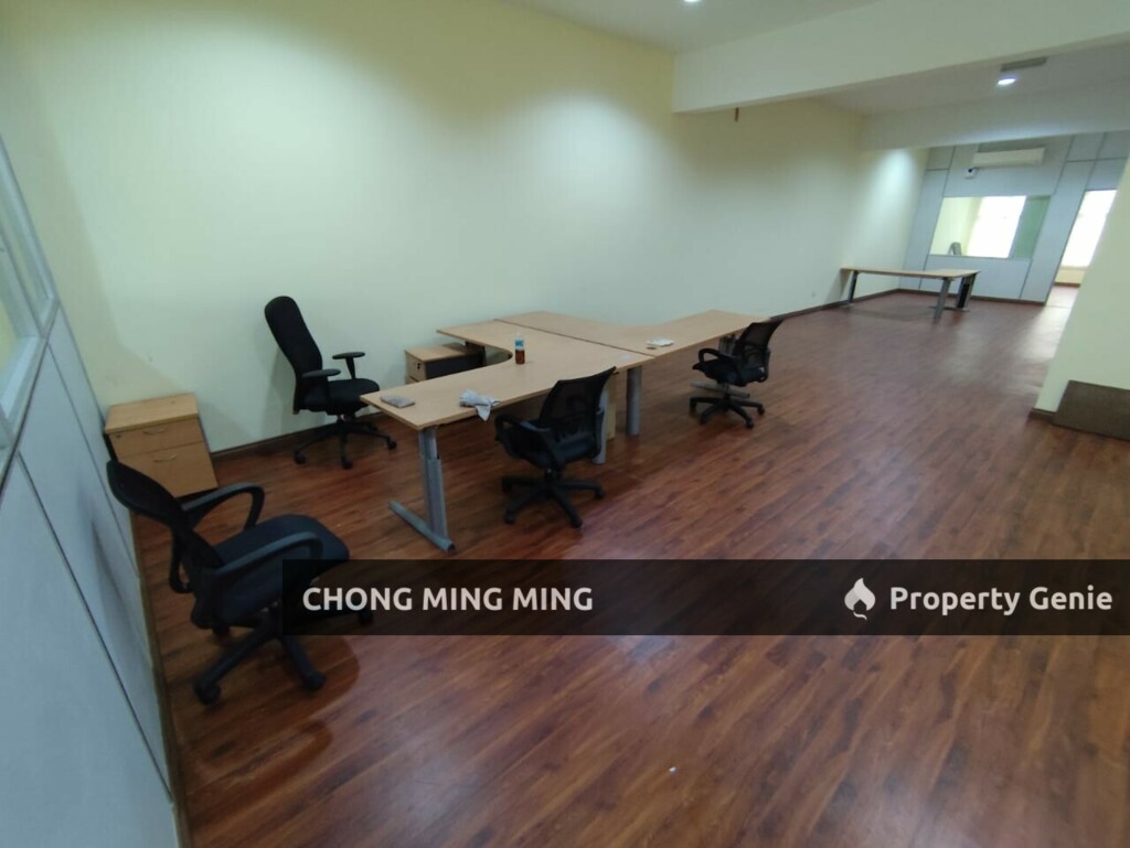 First Floor shop @ Bandar Kinrara 6 for Rent