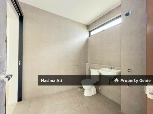 Open Facing Double Storey Bandar Bukit Raja Nadira Klang
