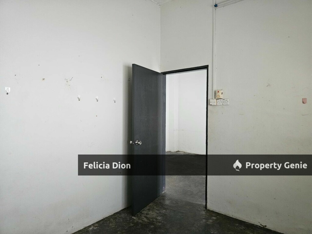 MUZAFFAR SHAH SINGLE STOREY TERRACE FOR SALE 🏕️ BELOW VALUE@CAN FULL LOAN