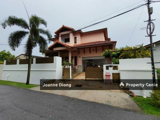 SS 1 Kampung Tunku Bungalow